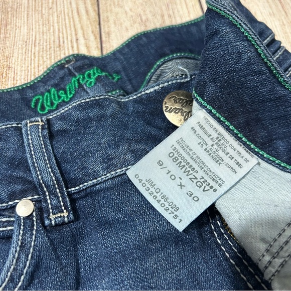 Women's Wrangler Jeans 2 pair - Picture 3 of 4